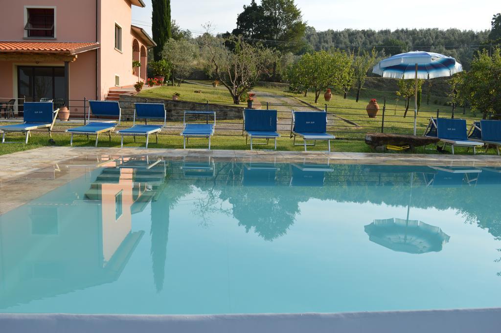 Agriturismo Le 3 Rose Antria Esterno foto